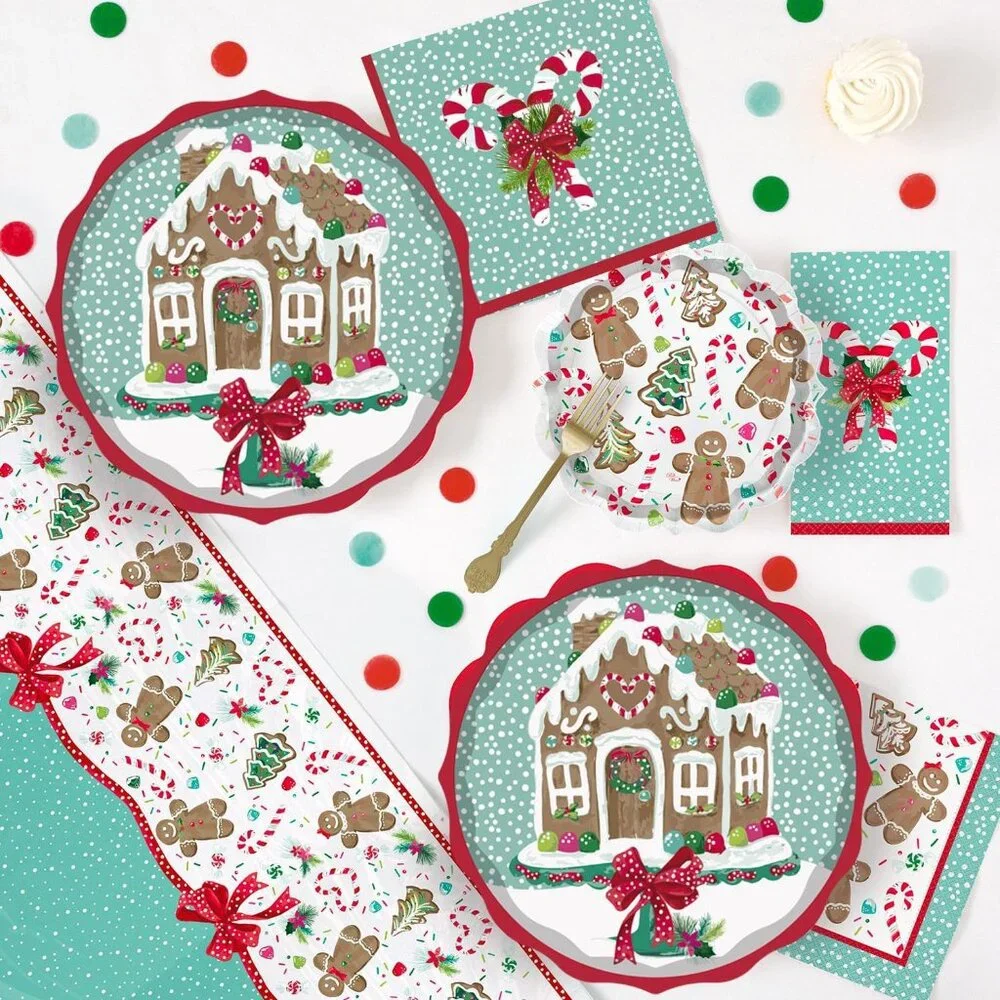 Charming Gingerbread Paper Dinnerware Set for 25 - Perfect for Festive Parties